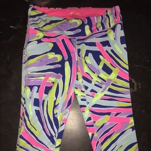 NWOT Lilly Pulitzer Luxletic cropped leggings sz:L